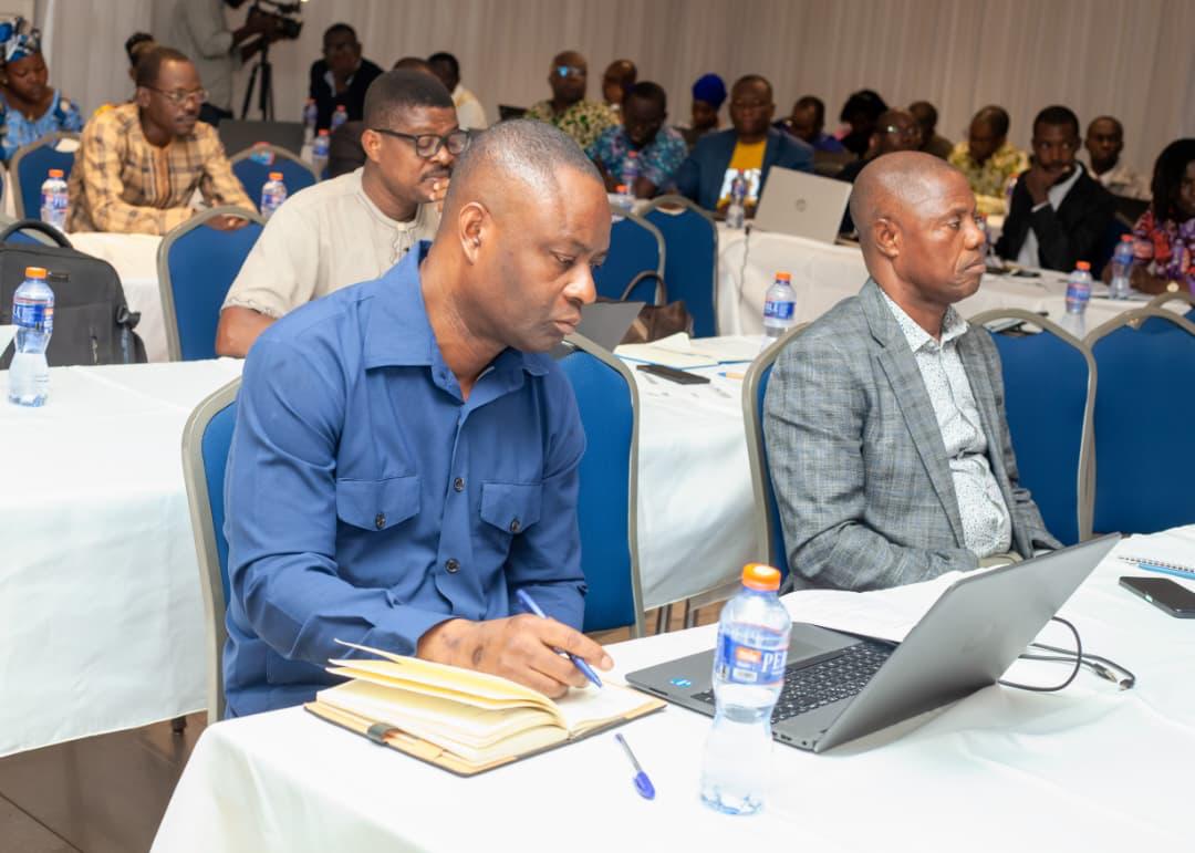 Le Ministère de l’Éducation Nationale, en partenariat avec l’Organisation Internationale de la Francophonie (OIF) et l’Institut de la Francophonie pour l’Éducation et la Formation (IFEF), a ouvert ce lundi 15 décembre à Lomé un atelier national consacré à la co-construction du dispositif de formation en ligne de la phase 2 de l’Initiative Francophone pour la Formation à Distance des Maîtres (IFADEM).