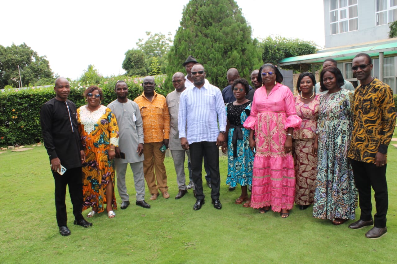 La ville de Kpalimé a abrité du 21 au 25 avril 2026, un atelier consacré à l’adaptation des outils d’évaluation des compétences de base en mathématiques (EGMA) au contexte national pour les classes de CP2. Organisé par le ministère de l’Education nationale à travers le Centre national d’évaluation des apprentissages (CNEA), ledit atelier s'est tenu dans le cadre de la mise en œuvre du projet d’amélioration de la qualité et de l’équité de l’éducation de base (PAQEEB), en phase de clôture dudit projet.