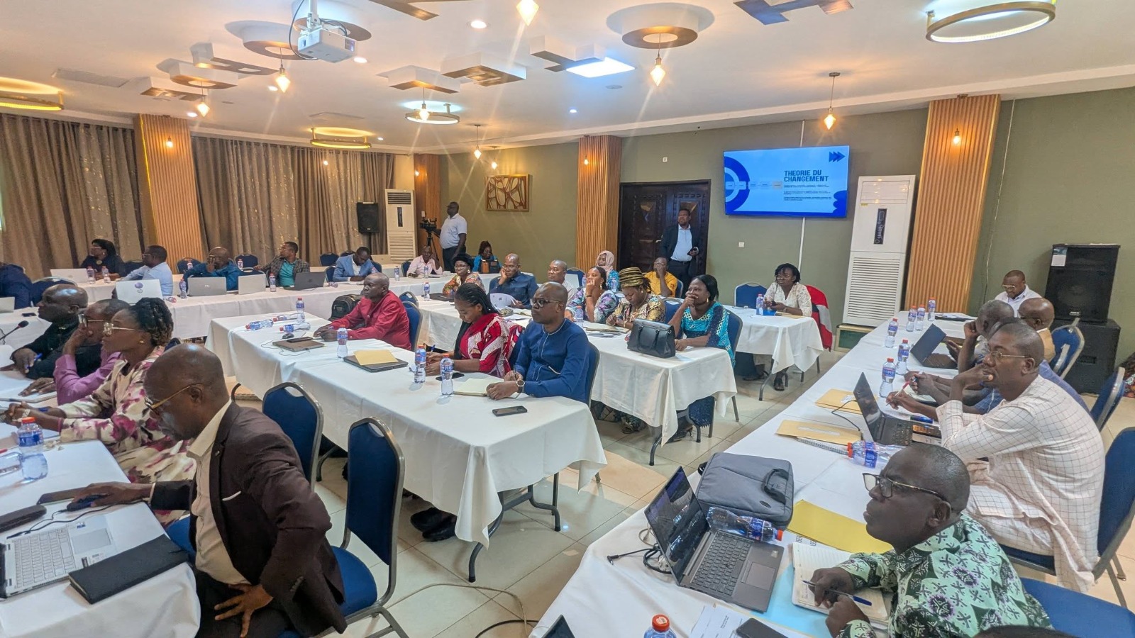 Le Ministère de l'Éducation nationale a officiellement lancé ce mercredi, les travaux de la première session du Comité national du dispositif IFADEM 100 % en ligne, organisée en collaboration avec l'institut de la Francophonie pour l'éducation et la formation (IFEF) de l'organisation internationale de la Francophonie (OIF). La cérémonie d'ouverture s'est déroulée en présence du ministre de l’Education nationale et du coordonnateur de l'IFADEM venu du Sénégal, témoignant de l'engagement des partenaires techniques à accompagner le Togo dans cette nouvelle étape de la formation des enseignants.