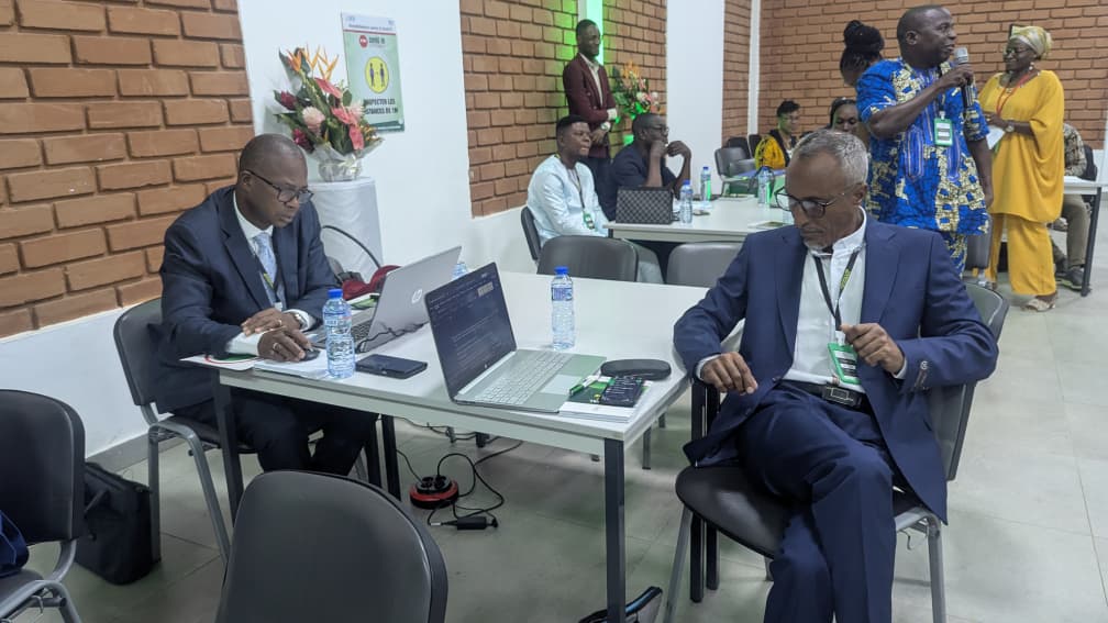 Former pour un métier, rapprocher l'école de l'entreprise, préparer les jeunes aux métiers de demain : à Lomé au Togo, six pays de la sous-région réfléchissent à l’accélération de la transformation de l’enseignement technique et de la formation professionnelle (ETFP). Trois priorités guident cette réforme : l'alternance, l'insertion professionnelle et l'intelligence artificielle et la question réunit les différents participants du 21 au 24 septembre à l’IFAD Bâtiment à Lomé.